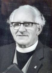 Alfred G Reynolds