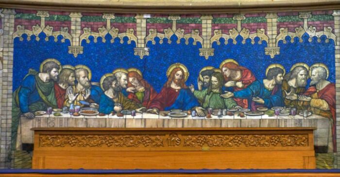 Mosaic reredos - memorial to the WWI fallen