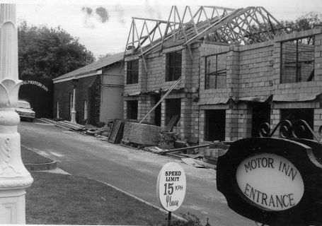 1974-New-units-motel-grounds-1