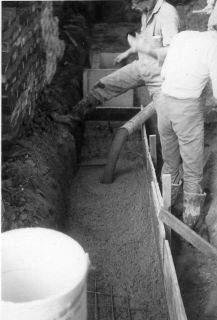 1974-Pumping-concrete-inside-hall-2