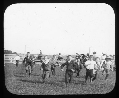 1900-Boys-race-at-Sunday-School-Treat-1