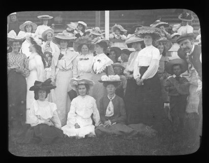 1900-Mostly-ladies-Sunday-School-Treat