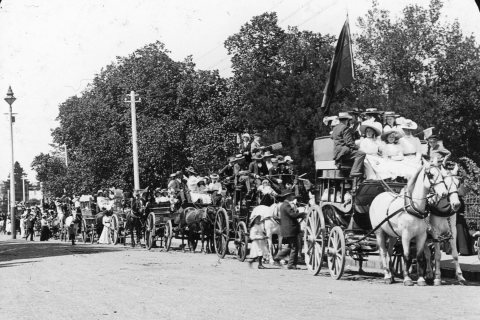 1900-Procession-to-the-Sunday-School-Treat-2