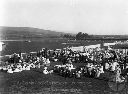 1900-Sunday-School-Treat-refreshment-time-3
