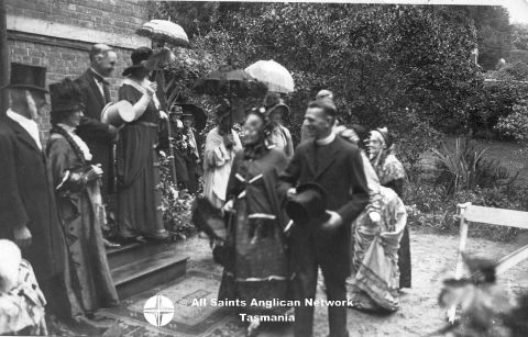 1940s-St-Johns-Launceston-Old-World-garden-party