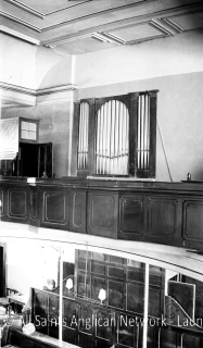 1930s-Gray-organ-front-in-west-gallery