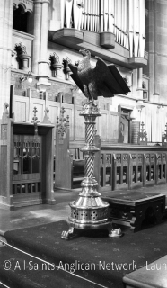 1930s-Oakden-memorial-lectern-eagle-3