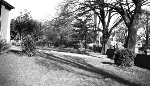 1935-ca-gardens-from-north