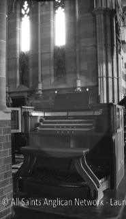 1935-ca-organ-console-without-screen-3