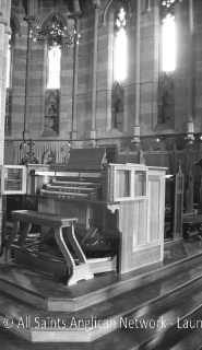 1935-ca-organ-console-without-screen-4