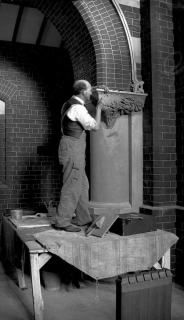 1939-ca-Gordon-Cumming-carving-work
