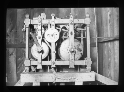 1940-ca-Present-clock-before-electrification