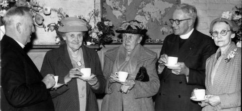 1950s-Bishop-Barrett-visit