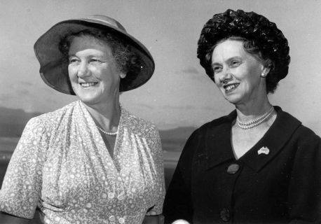 1950s-Mothers-Union-visit