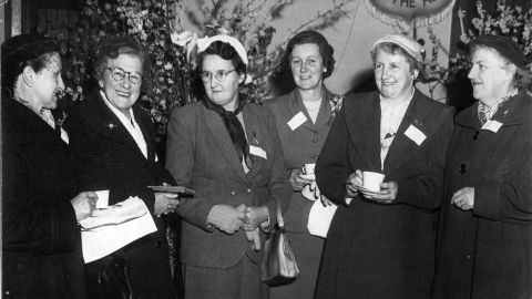 1955-women-at-St.-Johns