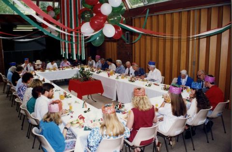 1990s-mid-Christmas-at-St.-Johns-3