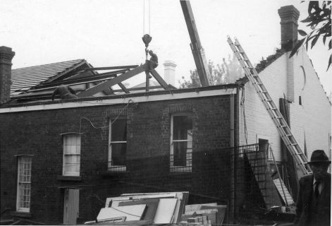 1974-Kitchen-beams-removal-1