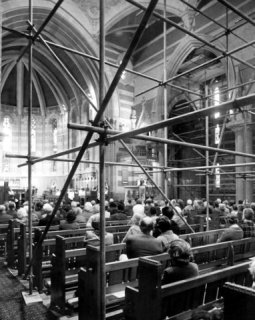 Life went on for the congregation during the renovations. (2)