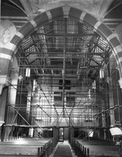 1982-interior-scaffolding
