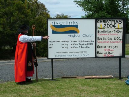 2004 Nov 25 inauguration of Riverlinks parish at George Town (15)