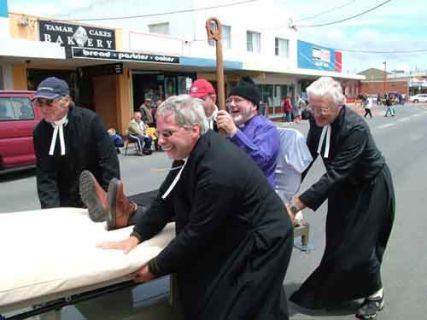 2004 Nov 25 inauguration of Riverlinks parish at George Town (20)